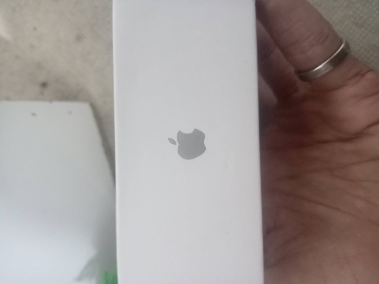 السلام عليكم سماعة ايربود Airpods pro للبيع مامستعمله الله شاهد بس مفتوحه قيم بليرضي الله وتدلل مكان كربلاء الجاير ***********
