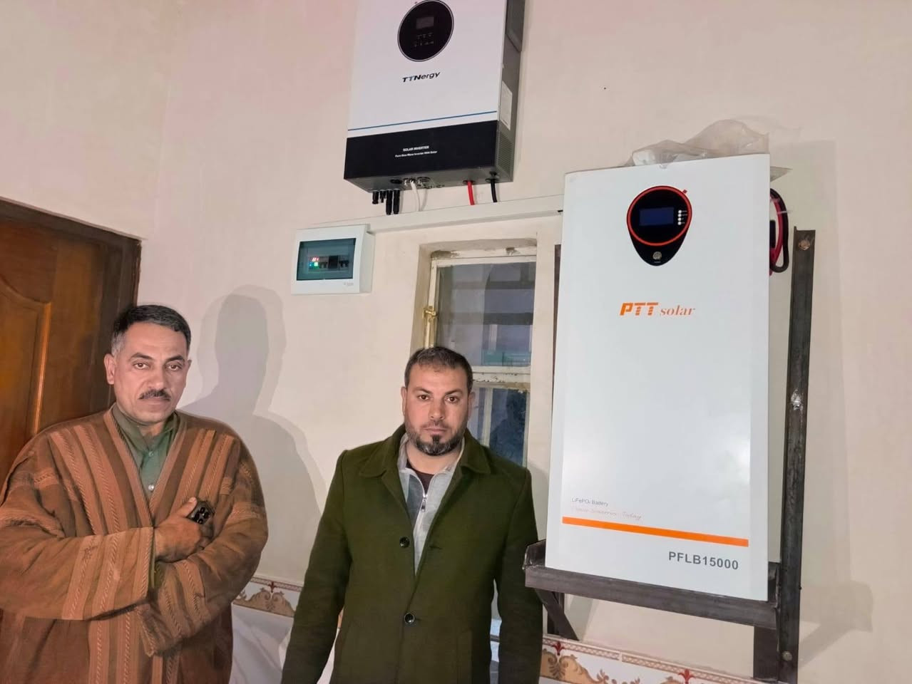 شركة الشروق للطاقة الشمسية النظيفة
خيارك الامثل نحو مستقبل نطيف ومشرق

تم بحمد الله تنصيب  منظومة طاقة شمسية نظيفة 
  في محافظة كركوك قضاء الحويجة قرية شميط 

للخال ابو محمد 
الف مبارك يستاهل كل خير 

 / الاثنين / 26/ 1 / 2026

 قدرة المنظومة 
👍  14 أمبير ليلي و 16 أمبير نهاري 🔅 💫💥

مكونات المنظومة
بطاريه 15 كيلوواط عدد 1 
اتفيرتر 11 كيلو واط   عدد 1
الواح عدد 8

عاشت ايديكم الكادر المميز
بقيادة الأستاذ ناظم الصحن 
و  الأستاذ عياد الجبوري 

مواد اصليه من ارقى الشركات العالمية 
ضمان حقيقي مع وصل مختوم باسم شركتنا 
صيانة  كادر متخصص في صيانة المظومات بشكل دوري وفي اي وقت  

شركة الشروق للطاقة الشمسية النظيفة مستعدون لشد وتنصيب الطاقة الشمسية خارج وداخل المحافظة وبسعر مناسب جدا 
متوفر منظومات طاقه شمسيه ونقد اقساط عن طريق ماستر كارد او كي كارد الرافدين حصراً 
موبايل 
 استاذ سعيد *********** 
استاذ ناظم ***********
استاذ عياد ***********
