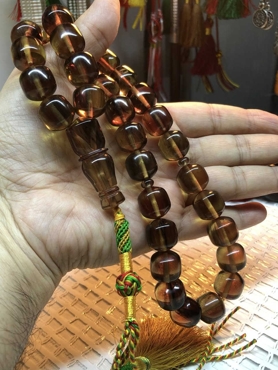 السلام عليكم
قطعه خشنه شيوخيه 
مسباح فاتوران زيت زيتون عرك دخاني اسود كصه كويتي مساطب جراخة حسين زايد كركوشه خليجي قطعه خامه وفخامه واجمل من الصور 
الوزن ١٠٠ غم القياس ١٥ العدد ٣٣ خرزه 
السعر ٢٥ الف يتوفر خدمة توصيل كافة المحافظات ٥ الاف


**إذا كنت صاحب هذا الإعلان وتريد حذفه لأي سبب، رجاءا أرسل رسالة إلى الدعم الفني**