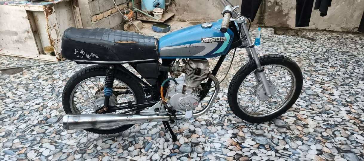 دراجه للبيع كلك كلك دراجه نضيفه بس بيهه خيط بخار السعر 250 بيهه مجال قليل مكان ناصريه مركز ***********
