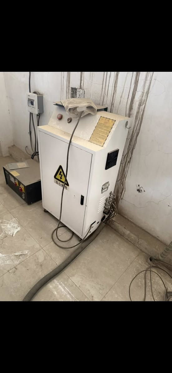 سلام عليكم للبيع مكينه cnc جديدة ممستعملة دبل ماطور  ثري فيز
المكان بغداد 
للاتصال ***********
