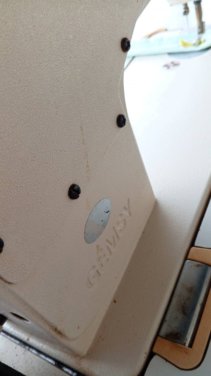 للبيع بالسليمانيه الماكينه ***********
