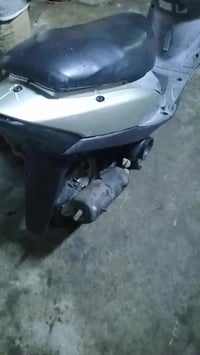 للبيع دراجة ماكس منغولي  نقصهة فقط سبايرد واير قفل جنطة واشاير طافية ا...