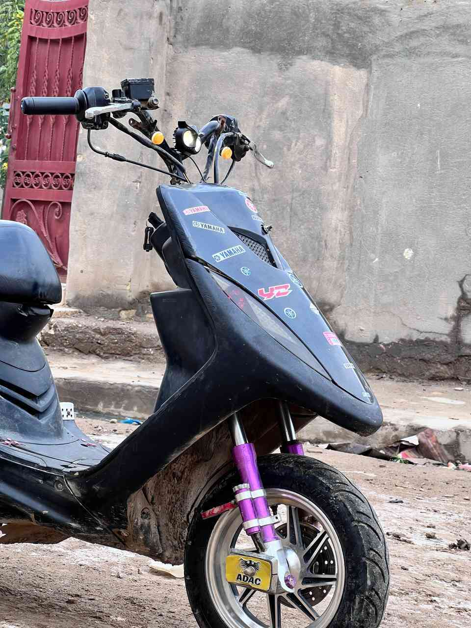 سلام عليكم دراجه ماكس عدله للبيع دراجه شغاله خير من الله الياخذه ما يخسر عليه كهربائيات كامله نكرت سلف... خاص متواجد ورقمي *********** الدراجه احله من الصوره.
