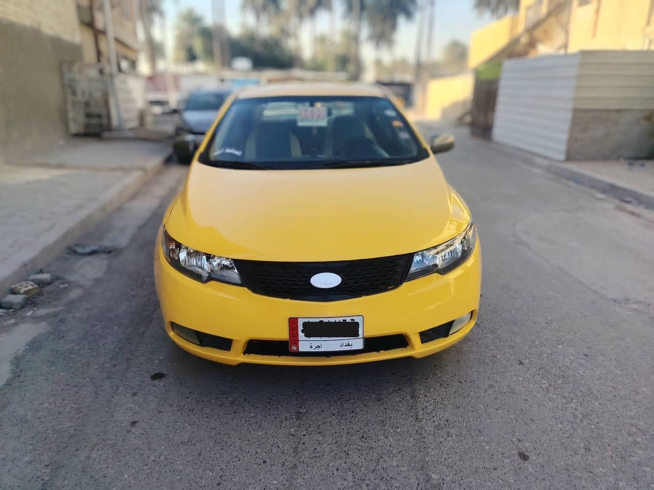 السلام عليكم
فورتي موديل 2011 رقم بغداد 
وارد أمريكي حادثها جاملغ امامي فقط بدون محرك 2000 دوش المرغوب لا تبخير ولا تنقيص صدر امامي خلفي كله جديد سياره جاهزه من كلشي تخم تاير جديد رقم بغداد بسمي مكاني بغداد السعر 82 وبيه مجال لشراي يتصل ***********
