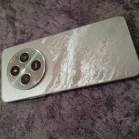 بوكو C75 • نظيف جداً • شاحن 33W