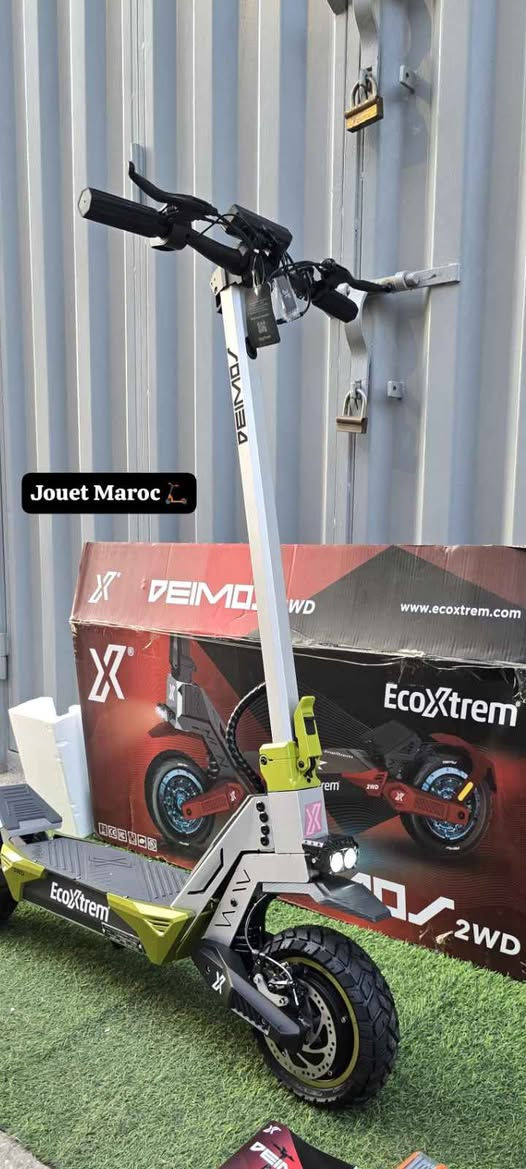 ⚡️TROTTINETTE ECOXTREM DEIMOS 2WD  🔥
✔️ Deimos 2wd Double moteur 
✔️ Puissance nominale: 2 × 1000W
✔️ Puissance maximale: 2 × 2000W
✔️ Antivol à code inclus Cadeau 🎁 
✔️ Châssis en aluminium (léger et durable)
✔️ Compatible avec l'application mobile📲
✔️ Haut-parleur Bluetooth intégré 🎵
✔️ Démarrage par NFC 
✔️ Batterie lithium 48V 20AH
✔️ Charge max 120 kg
✔️ Frein: À disque avant et arrière +E-ABS 
✔️ Autonomie 50km min - 65km max
✔️ Vitesse 55 km/h min – 60 km/h max 
✔️ amortisseur avant et arrière 
✔️ écran LCD intelligent
✔️ Rapport de vitesse 3 vitesse
✔️ Feu stop à LED
✔️ Feu avant à LED
✔️ Résistant à l'eau IP55
✔️ pliable oui
✔️ Matériel Aluminium 
✔️ klaxon 
✔️ Garde-boue avant et arrière
✔️ Clignotants à gauche et à droite
✔️ Indicateur de batterie
✔️ pneu: Tubeless 10 pouces Off Road 
✔️ Charge 54V rapide
✔️ Marque internationale 🌏
✅ Qualité & Garantie 💯
📢 الدار البيضاء, المغرب


**إذا كنت صاحب هذا الإعلان وتريد حذفه لأي سبب، رجاءا أرسل رسالة إلى الدعم الفني**