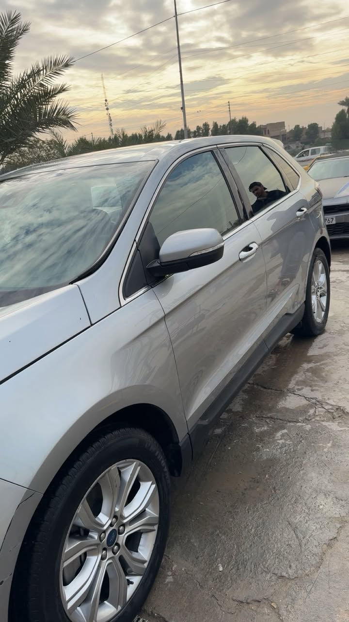 فورد 2023
رقم اربيلي السياره 
ضربتها الجاملغ والبنيد
مرجعيها ع بارد 
السعر 185$
وبيها مجال قليل 
*********** واتساب فقط
