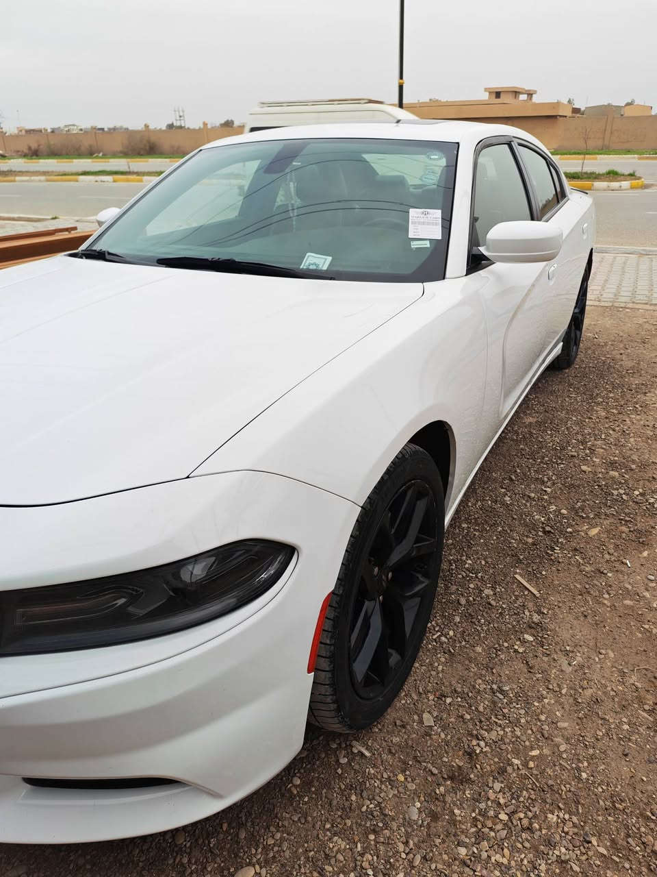 السلام عليكم
دوج جارجر 2019 /  SXT لون أبيض
فول مواصفات
سلايت 
حساس خلفي 
كشنات جلد ستيرن هيتر 
ويل 20 
مكينة 3600 
بصمة 
تشغيل عن بعد 
تخم تاير جديد
باقي المواصفات كلها كاملة 
رقم أربيل بأسمي  

العنوان ديالى/ المقدادية
***********
