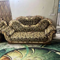 ٦ قطع • نضافة ٩٠٪ • داموك شهداء شراي