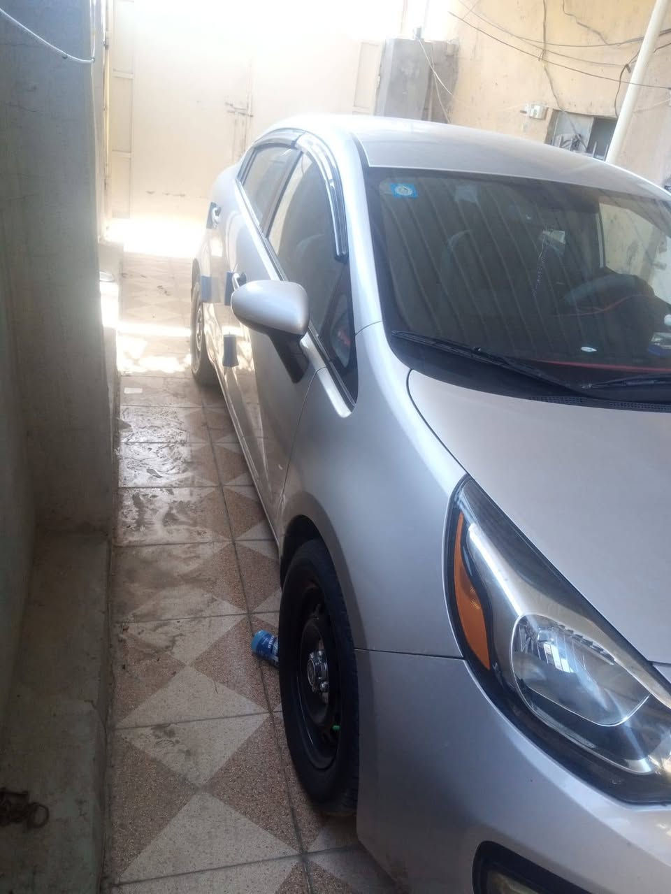 السلام عليكم كيا ريو 2016 وارد امريكي حادثه سرقه دعاميه مثل ما موضح بلسونار السياره باسمي رقم بغداد تخم تاير جديد السياره كامله ربع متصرف عليه العنوان بغداد محموديه السعر 100 ورقه وبيهه مجال 
***********
***********
