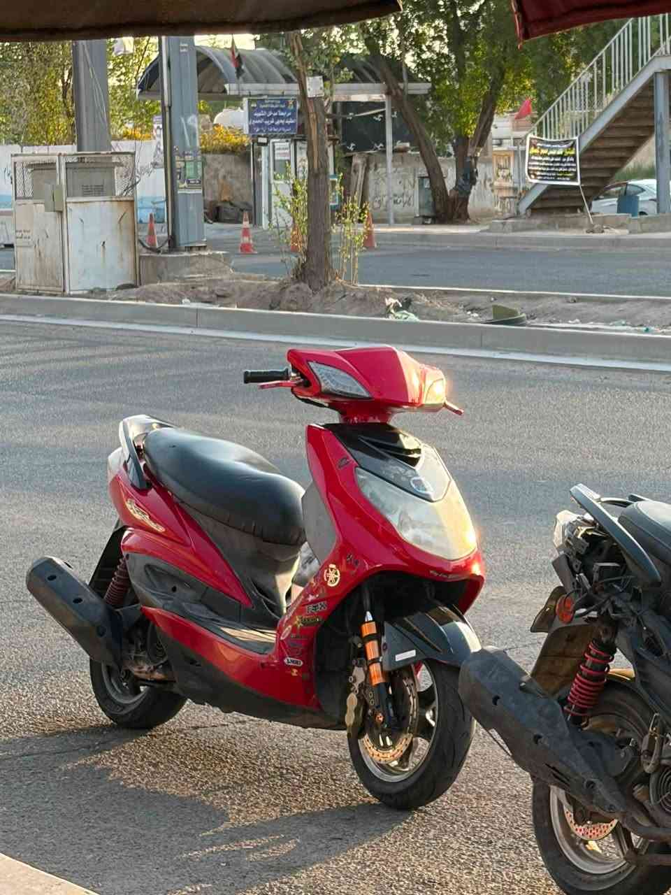 دراجه سكنس فحل للبيع ❤️❤️❤️
صدر رياضي اصلي
فج رياضي برمبو اصلي
ستاند رياضي صفح اصلي
زوج كلجات رياضي اصلي
زوج يدات رياضي اصلي
عضمه سكليتار ريضاضي اصلي 
فراك بريك رياضي اصلي 
سلف رياضي اصلي
جويتر رياضي صغير

كهربائيات كلها شغاله 
مكينه ما مفتوحه 

عنواني شارع فلسطين   
خاص مفتوح واتساب 
رقمي***********
