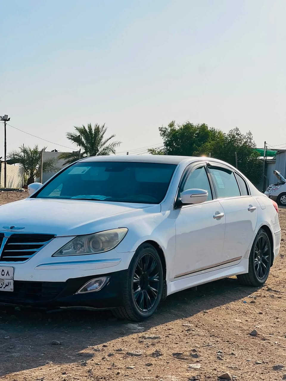 جينسس موديل 2014  محرك V6 3300  فول موصفات  بصمه تشغيل  تحكم ستيرن جهتين  حساس امامي خلفي  مثبت سرعه  برده خلفيه كهرباء  بصمه ابواب  اشاير بل مري  فتحه سقف  كشنات جلد كهرباء  تبريد 3 قطع    منضومه تبريد  جديده تخم تاير جديد  ضررها بيها 3 قطع صبغ بدون دواخل  و بعد بيها موصفات الجينسس 
السياره فاره يطغ ابيعها على وضعها سعرها 105 و بيها مجال 
***********

