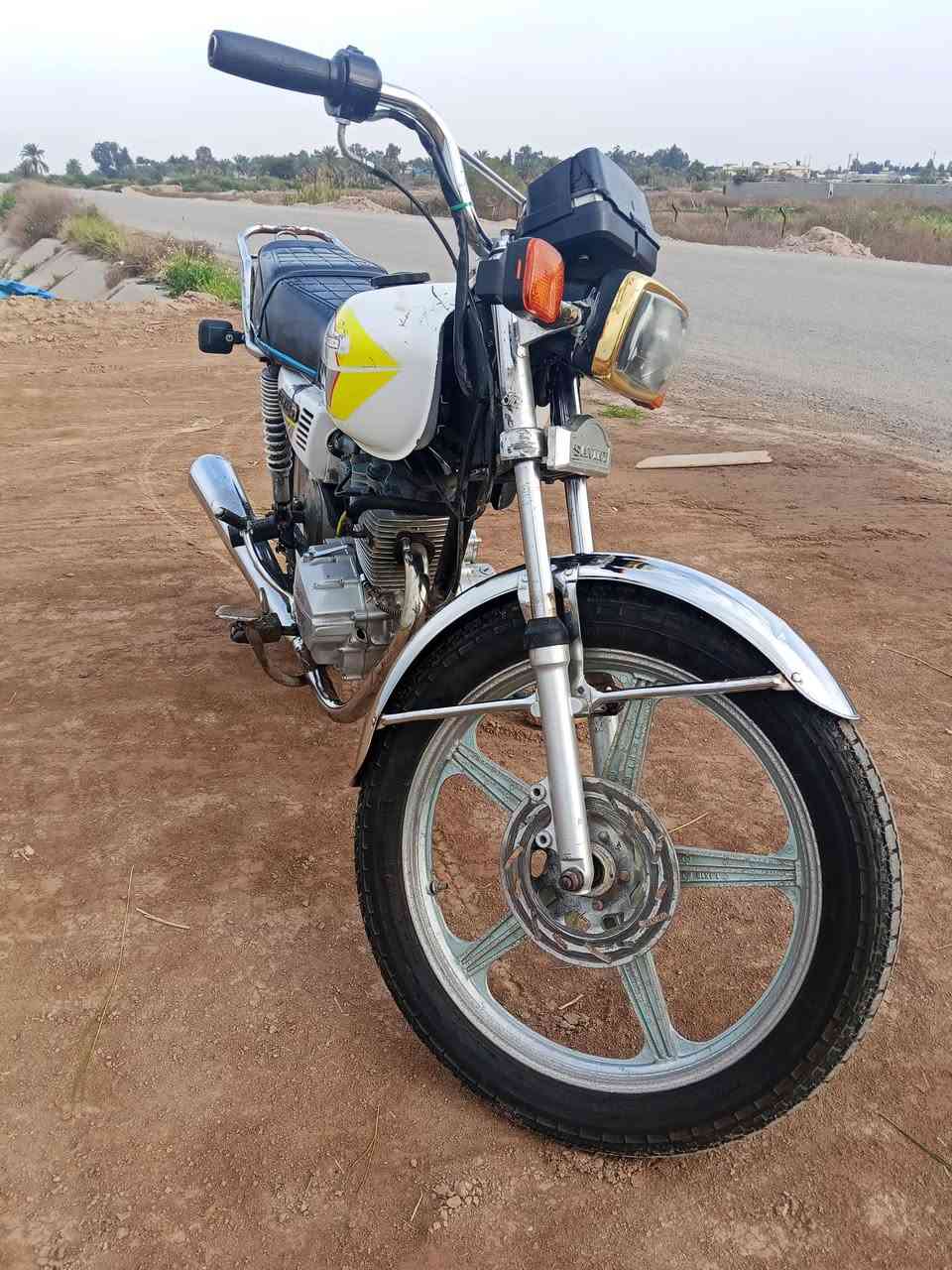 يا الله
سلام عليكم دراجة ايراني للبيع موديل 2021
مكينة خرسة لا نضوح ولا تبخير
كهرباياتهة كلهة شغالة عدة سلف يرادلة راجز مكاني بغداد نهاية سبع قصور بلوسمة سعر 375وبيهة مجال
دراجة مابيها اورق اتعهد سرقة 
***********اتصال واتساب ورصيد
