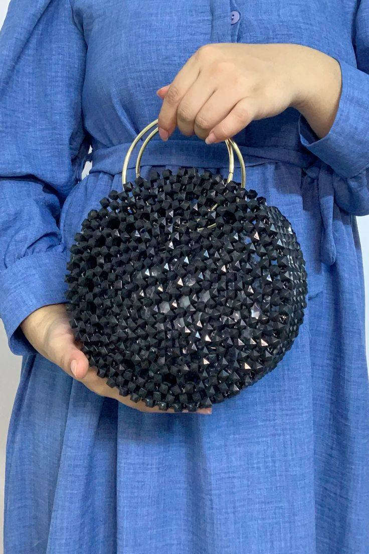 لما ذوقك يتعدى مرحلة الفخامة 👌
نعومة+فخامة=اطلالة العيد🥰
من كولكش العيد 🌙
موديلات قابلة للتنفيذ حسب الطلب يوجد توصيل لجميع محافظات العراق وداخل هيت


**إذا كنت صاحب هذا الإعلان وتريد حذفه لأي سبب، رجاءا أرسل رسالة إلى الدعم الفني**