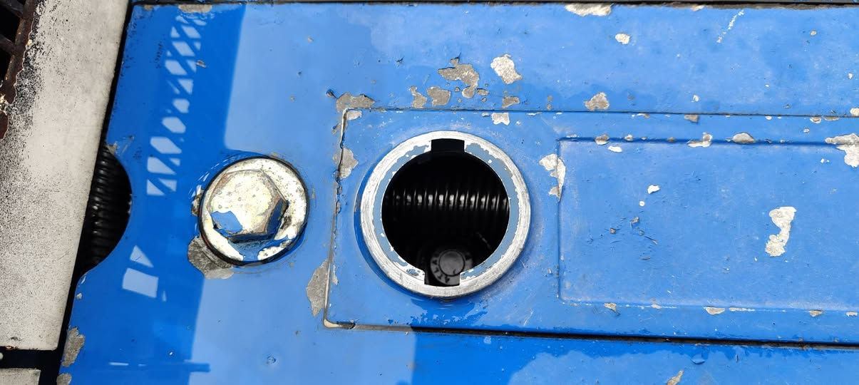 السلام عليكم 
بيركنز اف جي ولسن انكليزي اصلي 
6 اسلندر 
110 كيفي 
ساعات العمل 1900 اصل 
اوربي دخول جديد 
منضومة حماية كامله
شرط برغي ممفتوح بيهه
شرط الشغل والظمان 
يوجد لدينا انواع المولدات بمختلف الاحجام 
الاستفسار الاتصال 
***********
***********
