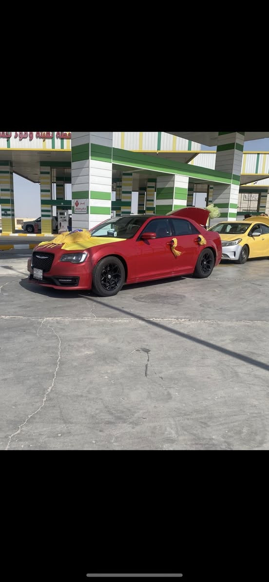 كرايسلر وبامه للبيع RT 5700 فول 1/1 شاديلهه منضومه غاز معلايه مديل 2020  سعر 165مستعجل علىً البيع رقمً بصره السنويه الحد 2027تففذ  دمامات صوت كشتات حضن شفتات ستيرن تفئه تبريد جاهزه مانقصهه برغي مكاني بابل الحله للستفسار ***********
