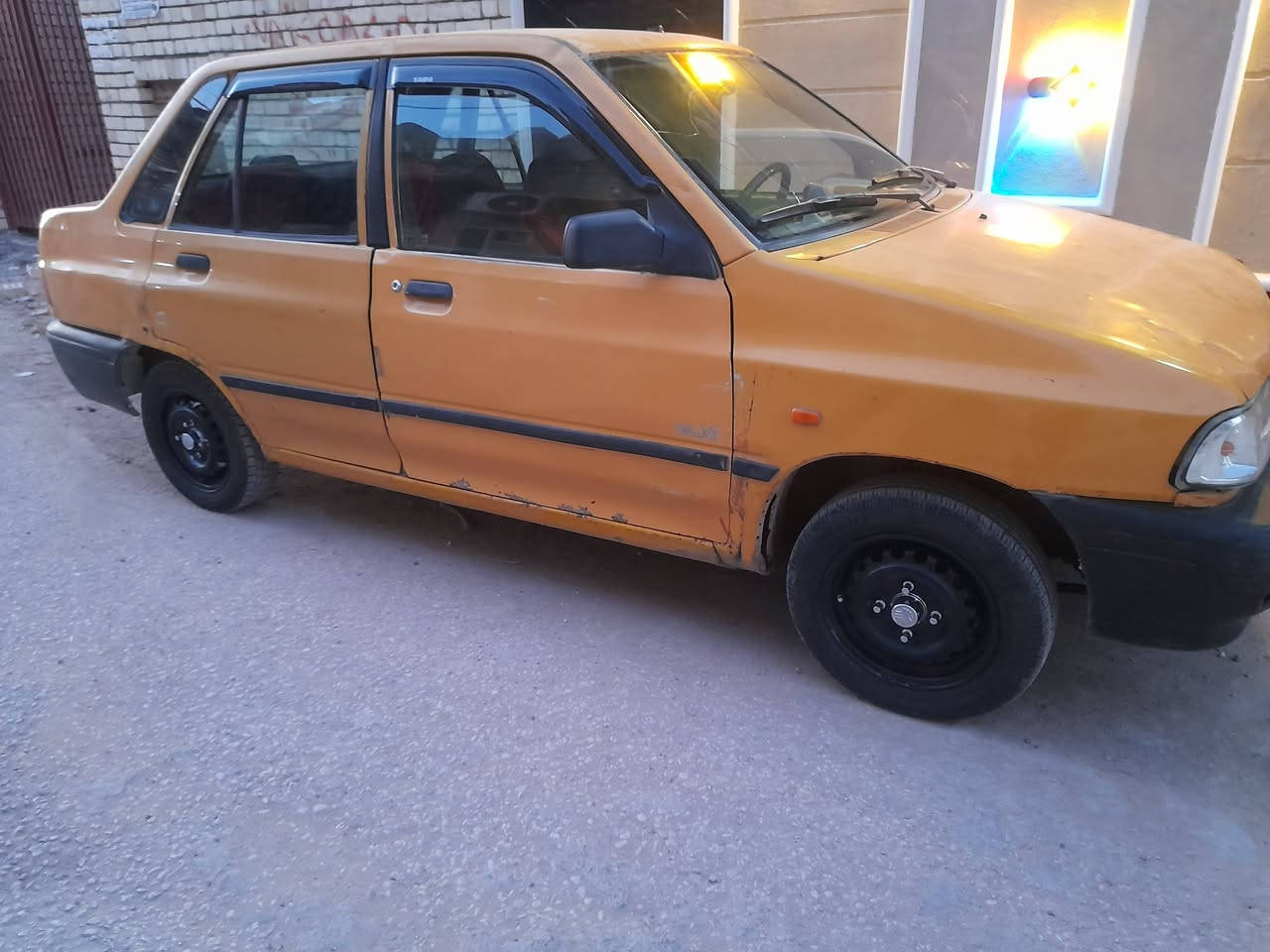 سلام عليكم السيارة موديل ١١ بدون تحويل ماندل راعية الشواصي جددكير مكينة حدادية كهربايتة كلة تشتغل اترية وين متريد مكاني كربلاء ابومهدي المهندس الحولي السعر ١٣ قفل سنوية منتية *********** غير متواجد علا النت
