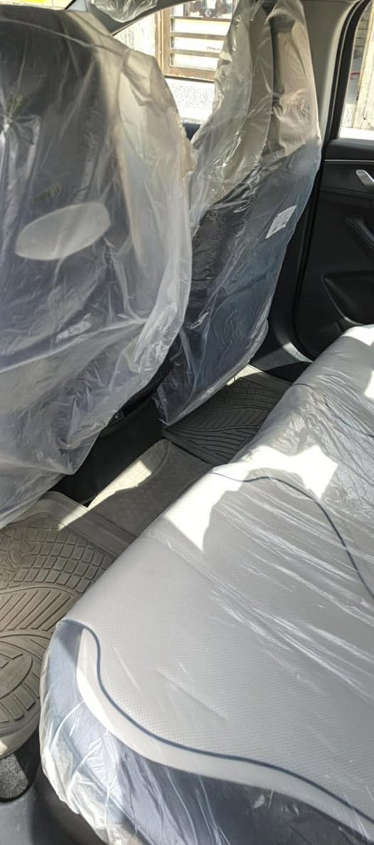 السلام عليكم بيوايدي دستروير 2025 أخت الزيرو ماشية 4000 السيارة مكفولة من الضربة والصبغ والتبديل والبارد كفالة عامة رقم كربلاء إنكليزي بأسمي مشروع وطني السيارة جديدة بمعنى الكلمة مواصفاتها 
1- تحكمات ستيرن جهتين 
2- كير ماوس 
3- تبريد لمس 
4- شاشة قلابه مع برامج 
5- ويل كب 16 كروم 
6- تبريد قطعتين
7- كشنات جلد رياضي 
8- بصمة وكارت  
وباقي المواصفات المعروفة مكان السيارة كربلاء للاستفسار الاتصال على الرقم *********** السعر 19 مليون وبيها مجال للشراي
