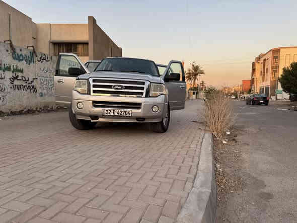 سلام عليكم 
فورد اكسبدشن موديل 2013 للبيع او مراوس
السياره خليجي 
كفاله عامه عده بارد بالجاملغ الامامي الايمن 
مواصفات 
فتحه سقف 
تبريد 3 قطع 
كامره و شاشه + حساسات خلفيه
الصف الثالث جام كهرباء 
لايتات زنون انارته حلوه و الاناره الداخلية هم ليد 
تحكم ستيرن جهتين
مرايه وسطيه تعتيم تلقائي 
كشن السايق كهرباء 
فور ويل 
مري جانبيه هيتر
مكينه جديده قبل كم يوم كمل شدها فيت بم و نوزلات جديدة
فلنجات و بلكات جديده دسكات جديدة و باتري جديد
گير  كله تمام و سيارة نشطة و حلوة بالمشي
رقم اربيل الجديد باسمي 
السعر : 162 و بيه مجال 
رقمي: ***********
***********

موجود واتساب
