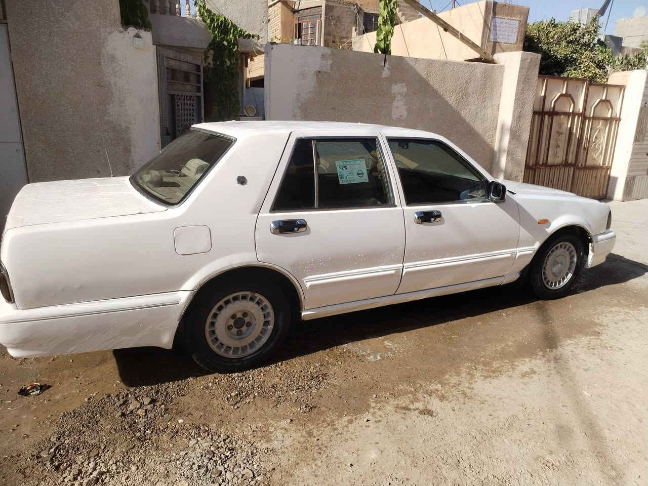 سلام عليكم سيارة نيسان سدرك للبيع هاتف ***********
