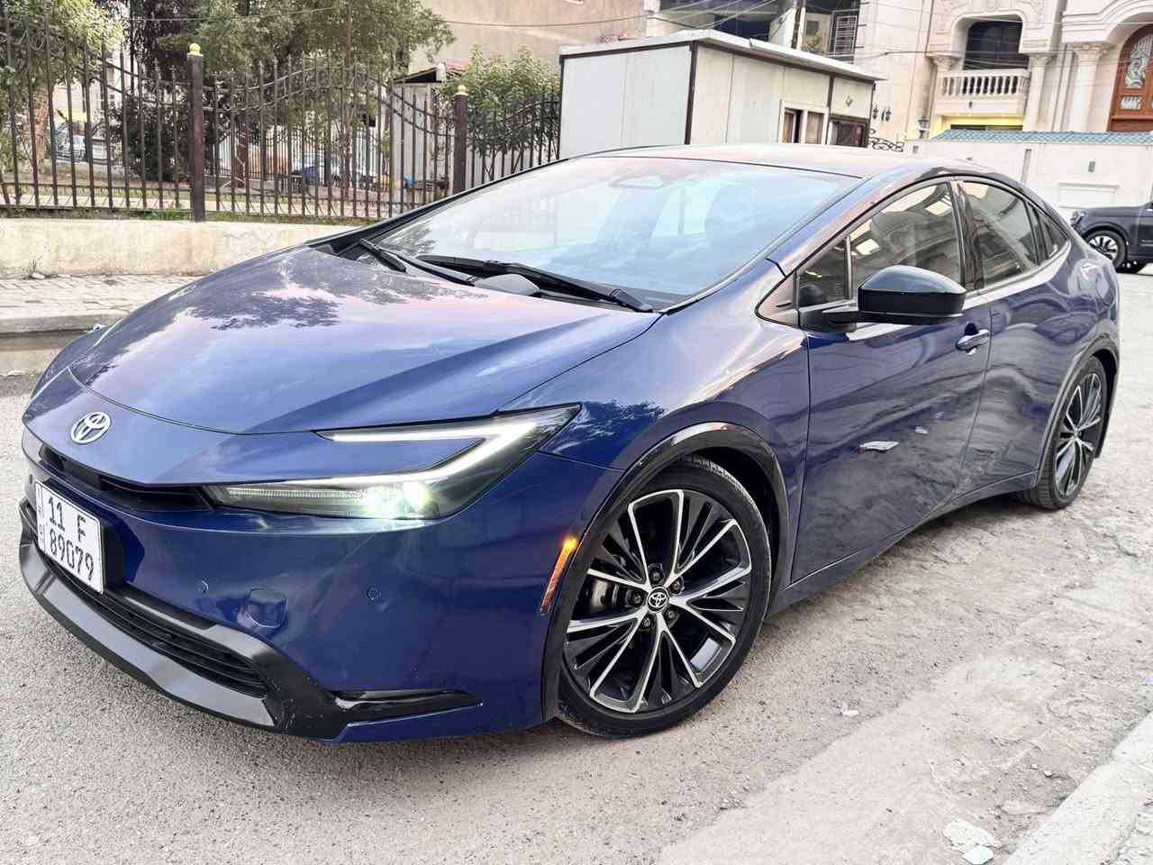 تيوتا بريوس ياباني وارد امريكي 2024 ليمتدد محرك 2000 هايبرد 196 حصان فول مواصفات للاخير 
السعر 175$ وبيها مجال للشراي 
صور حادث موضح صبغ 4 قطع ونص بدون دواخل شواصي لغود مكفوله بعدها بمي وعاز الشركة
ماشيه 24 ميل 

  فول مواصفات للاخير : (المختصر)
داش كام كامرة تسجيل حوادث اصليه مال تيوتا سعرها 480$
5 كامرات محيطيه ومراية الرؤية الخلفيه صورة بث
حساسات ورادارات محيطيه 12 حساس 
اوتو بارك باركينك تطبك وحدها 
شحن لاسلكي للتيلفون
كشنات جلد تدفئة وتبريد والخلفي تدفئة وسترين هم
كشن السايق كهرباء وخزن ميموري 
بصمة تشغيل وابواي وصندوق 

السياره اني استوردتها وصلحتها ع ايدي تصليح فول ومابيها نقص برغي 
مكاني بغداد ***********
