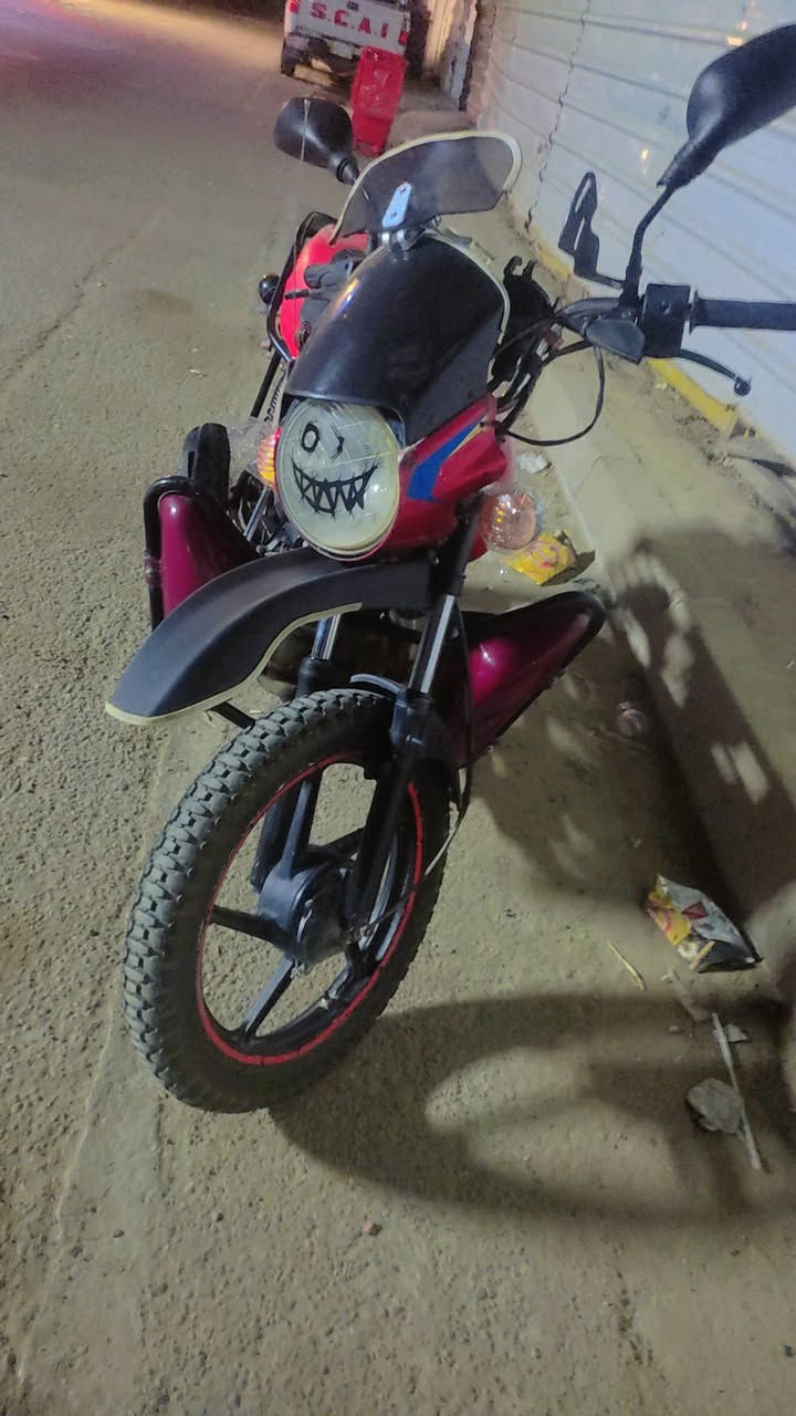 سلام عليكم 🙋‍♂️
للبيع مديل 21 دراجة خير من الله جاهزة من كلشي 

كلشي شغال..     قفل ستيرن.. 💘    ..      لايت زنون.. 😈

  بك لايت..  👻       عداد نمر من 1 الى ال 5... 🤟    

كيجات بانزين..  🥹       نكرة سلف هندر..   .💚     باتري جديد..🔥
دبلات بل جيس..    محرك متسمعله صوت..   لا تنقيص لا تبخير. 

كلجات جدد مال 23 😉  ملاحضة..(من شديت كلجات صارت بيها ونه خفيفه بل مشي.. 

اوراق كاملة دراجة 😇    سعرها مناسب سعر ايرانية (850-) 

وبلخير عل ياخذها مكاني بغداد العبيدي 

هہ‏‏***********
