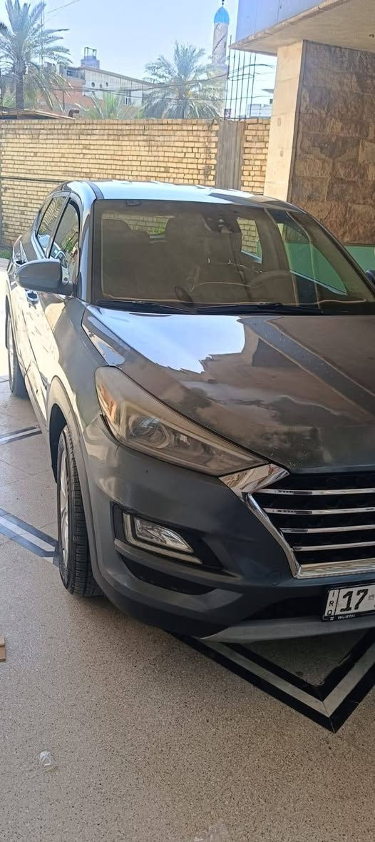 توسان 2019 وارد امريكي
محرك 2000
السعر 165 $ وبيها مجال 
للاستفسار ***********
