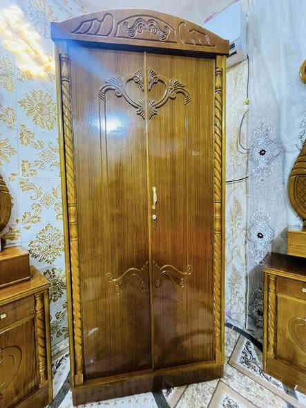 غرفه عراقيه تسكام نظيفه كلش البيع سعر 900 مو شراي لاتتصل رجآ ***********
