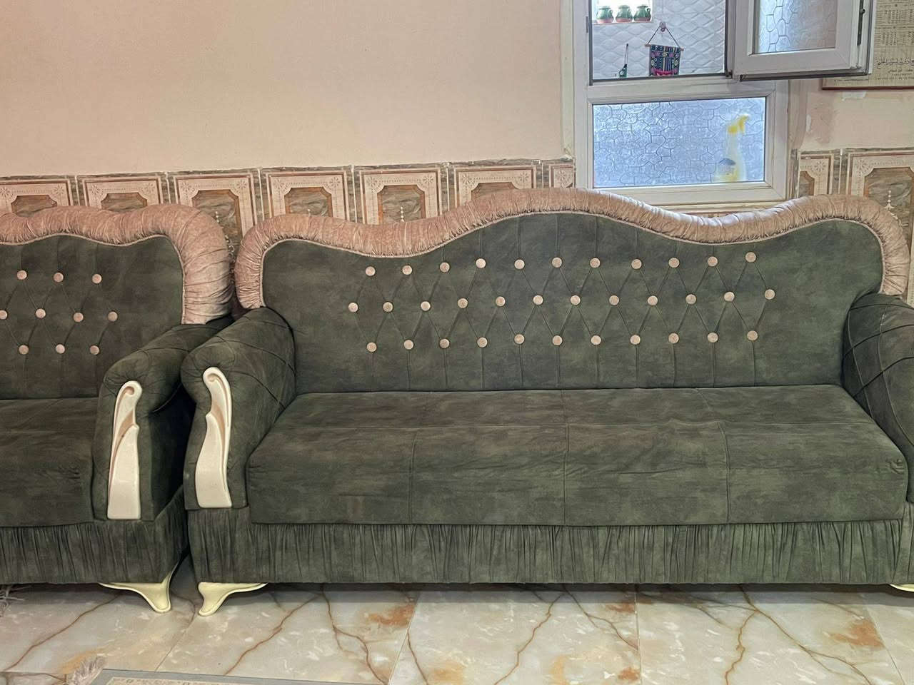 السلام عليكم تخم بعده جديد نظيف مابي اي خسف 5 قطع عشر مقاعد للبيع السعر خاص


**إذا كنت صاحب هذا الإعلان وتريد حذفه لأي سبب، رجاءا أرسل رسالة إلى الدعم الفني**