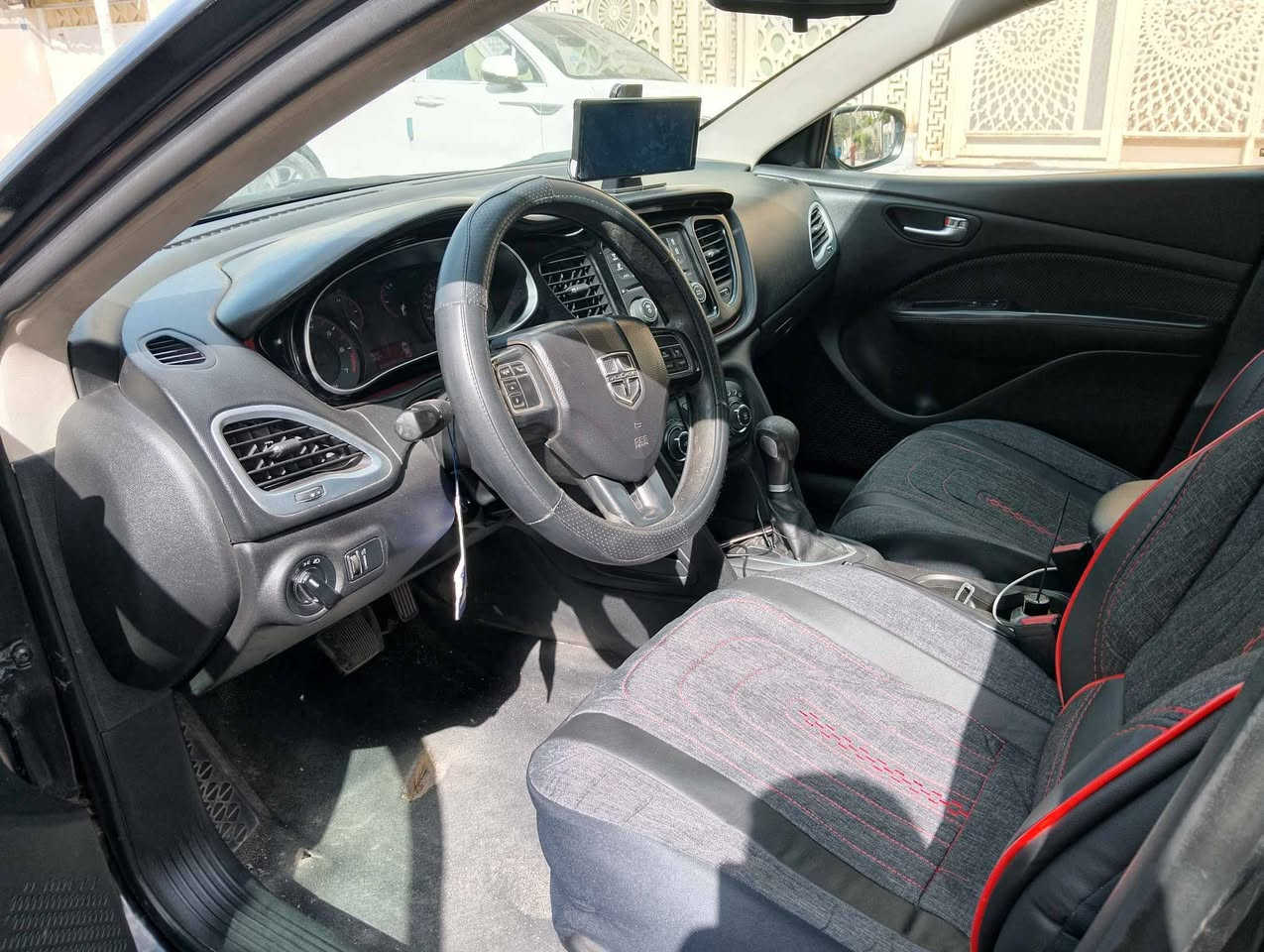 بيع او مراوس دوج دارت ٢٠١٦  محرك ٢٠٠٠ كير أوتوماتيك مابي شي تبريد كهربايات كله شغال ضرر أميركا جاملغ  وبلعرق دحجات وبلخدمه مكاني الديوانية خاص او هاتف ***********

