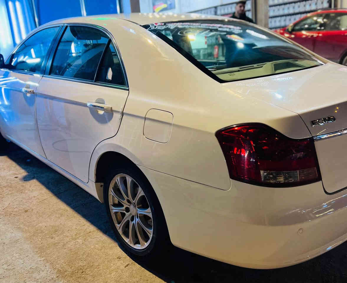 للبيع2013 السعر 78 وبيه مجال بسيط سونر مرفق السياره رقم بغداد بأسمي جديده جداً فول مواصفات محرك مسيوبوشي 2000 فتحه السياره كله بلاديه بدون جراد ويل كب السياره مناقصها اي شي مكان السياره بغداد الكاضميه 
*********** بغداد, العراق
