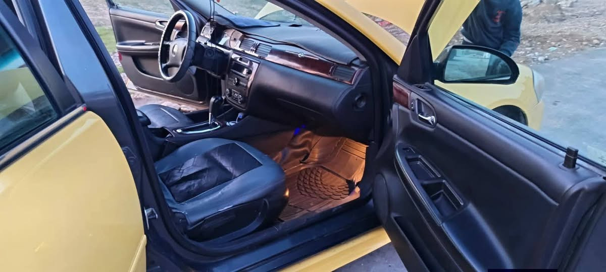 السلام عليكم

امبالا LT
    2010    للبيع 
كير ومحرك بشرط تبريد تدفئة 
مصفره هيئة وغرامات بأسمي رقم نينوى
خطها شركاط   كركوك 
صدر جديد شرط التحويل هزة كاملة 
السعر 68      المكان الشرقاط 
للاستفسار ***********
