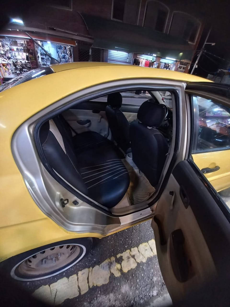 بيع مستعجل🏃 نقد فقط 
اكسنت كوري 🇯🇵
محرك =16
كير توماتيك 
سيارة بدون ضرر فقط تلقيطات تكسي افحص وشوف بعينك 
طخم حدادية كلو جديد 
تدفئ🔥تبريد ❄️
رقم بغداد ال دولي 
هيئة + غرامات صفر =0
شاشا +كامرة +سستم سماعات مضخم صوت 
السعر.... 85 ...وبي مجال بسيط 
***********
***********
