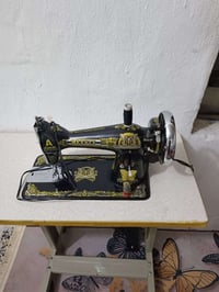 ماكينه خياطه للبيع جديده ما مستعمله شيء بسيط السعر 140 بمجال0781416722...