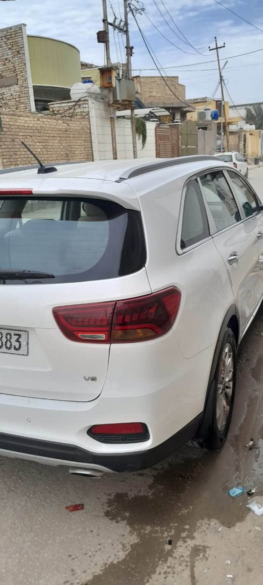 السلام عليكم 
كيا سورنتو ٢٠١٨ خليجي مكفولة من الضربة والصبغ بيهة حالوب كلش ناعم قمارة وبنيد فقط ٦سلندر سيارة جاهزة وجديدة مكانهة ديوانية حي الحظارة 
*********** ديوانية, القادسية
