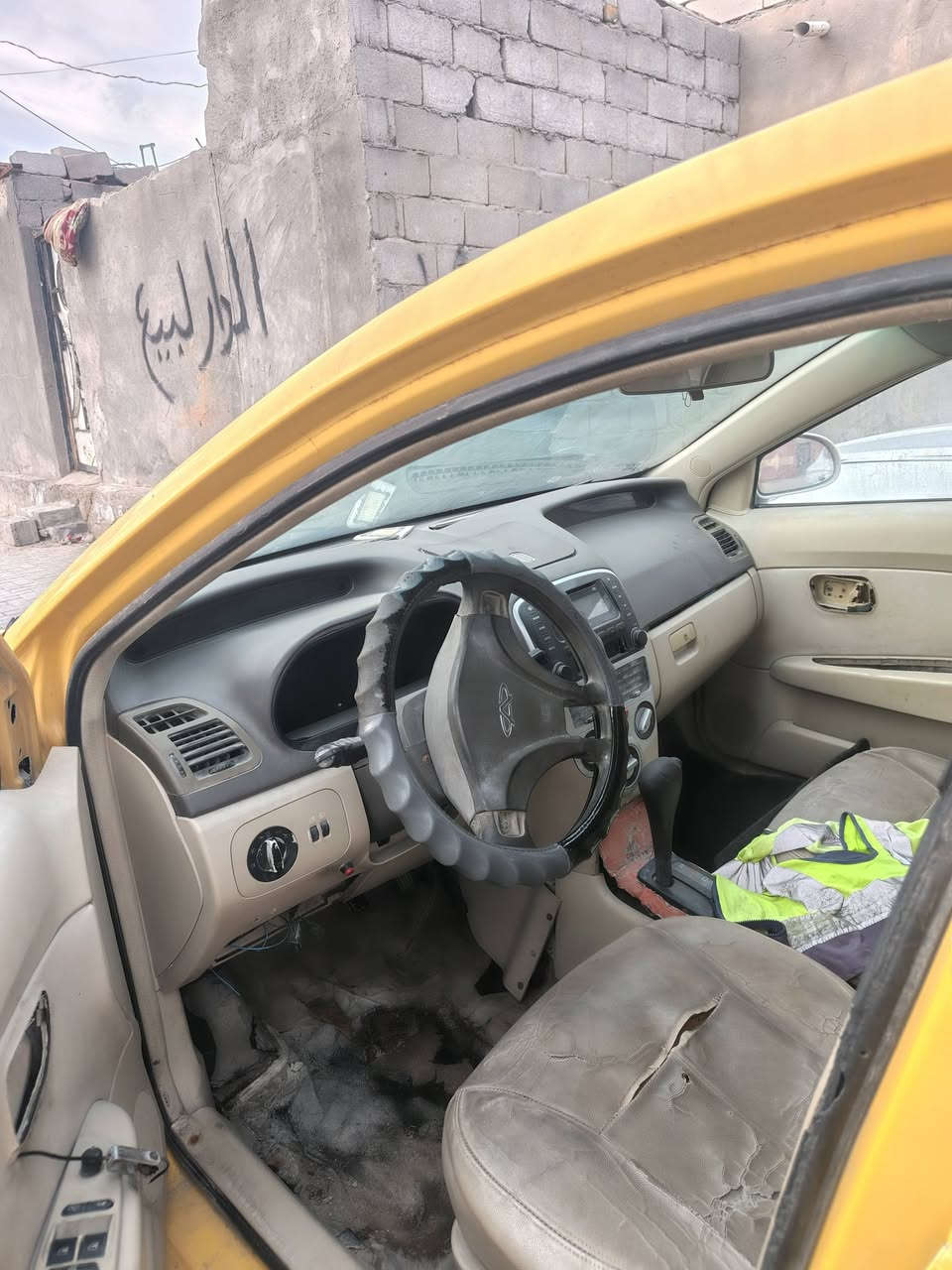 السلام عليكم مكلف باالنشر رجاءً الاتصال باالرقم سيارة شيري موديل 2013 رقم بصره مكينه وكير كورله بيكاتشو العنوان البصره حي الحسين ‏‪***********‬‏ السعر 10 وراق وبيه مجال للشراي
