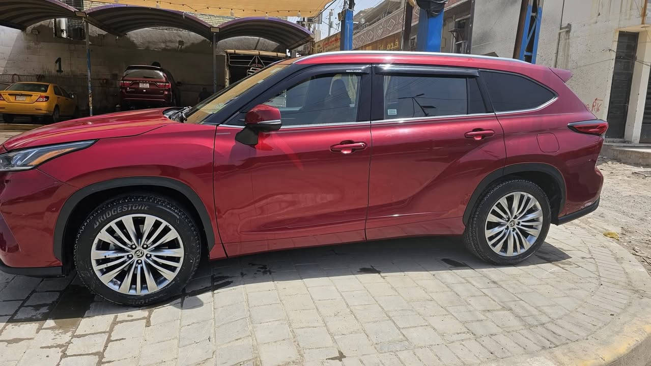 بسم لله ما شاء الله 🤲
تم عرض الوصول الجديد هايلاندر بلاتينيوم  🔥VIP

رقم السيارة :  رقم بغداد
موقع السيارة :بغداد
نوع السيارة: هايلاندر 
موديل: 2023
المسافة المقطوعة: 40.000 ميل 
حجم محرك 2.4
بانزين 
مواصفات: بلاتينيوم فول للأخير VIP 
 
بصمة 
بصمة ابواب 
كشنات جلد 
كشنات خزن كهربائي 
كشنات تدفئة وتبريد 
كشنات خلفيه تدفئة 
بانوراما 
بريك كهربائي 
اوتو ستوب 
وضعيات قيادة درايف مود سبورت .نورمال .ايكو 

مانع انزلاق 
Snow ثلج 
ستائر خلفية
صندوك كهربائي + جلاق 🦶🏻
بلاجيكتور 
رادار نقطة عمياء 
رادار خروج عن المسار 
رادار مانع تصادم امامي 
لايت زينون 
داتشو 
مقاعد صف صالث 
ايشاير مري 
شاحن وايرلس 
دشبول والأبواب مطعم بالفورميك 
شاشة كبيرة 
كاميرا 360  . 5 كاميرات 
سستم سماعات JBL
حساسات اماميه خلفيه 

ملاحظات: حادث السيارة مبدل بنيد ومصبوغ وكذلك خشم الجاملغ دعامية نفس اللون 
وكذلك الايرباك راجع سستم بلادي 
للأستفسار 
***********
***********
