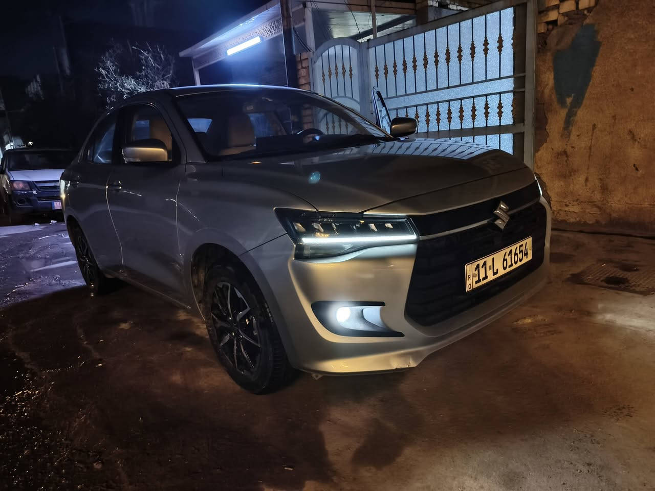 سلام عليكم للبيع أو مراوس
سوسوكي دزاير 2025 ماشيه 14 ألف استلام شركه داخل الضمان ضمانها لمده 5 سنوات صيانة شركه فول مواصفات سعرها 118 للتواصل واتساب 
***********
