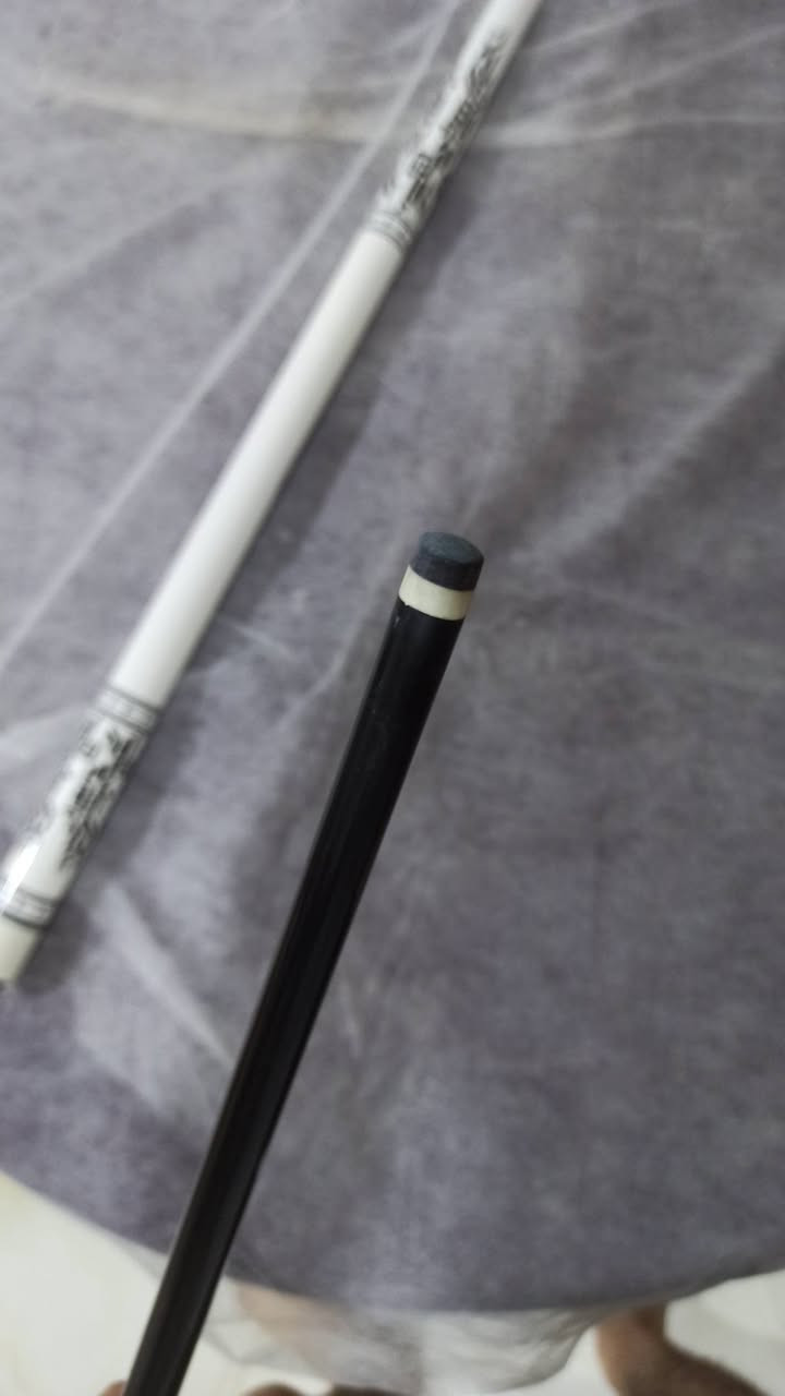 كيوب كاربون كامل مع جنطة وجوك استعمال اقل الشهر السعر ٦٠ الشراي يراسلني خاص او واتس ***********
