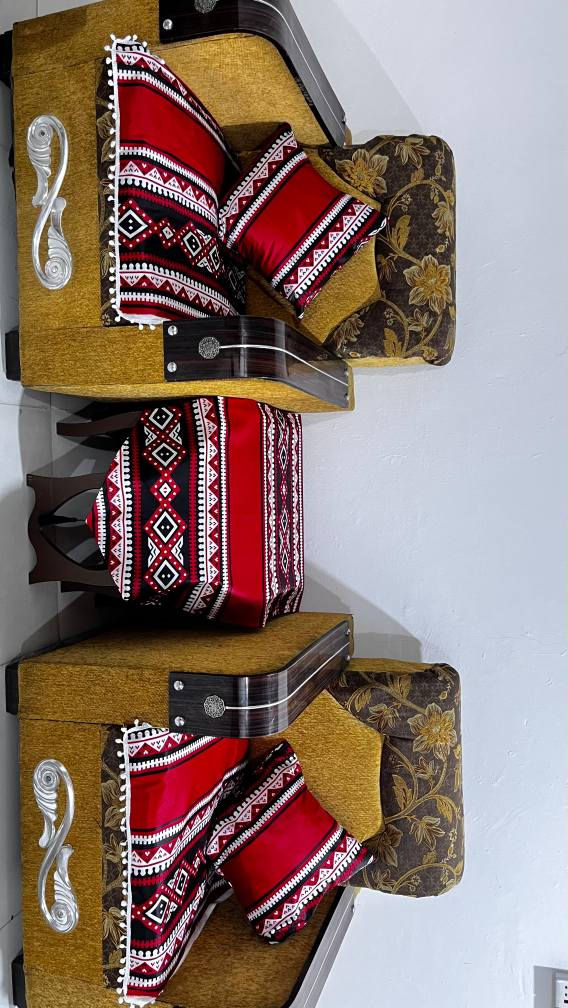 مفرش تخم كامل رمضاني مع 6 وجه كوشايه و مفرش طلبه
مع مفرش طلبه  وحسب القياسات البصرة, العراق


**إذا كنت صاحب هذا الإعلان وتريد حذفه لأي سبب، رجاءا أرسل رسالة إلى الدعم الفني**