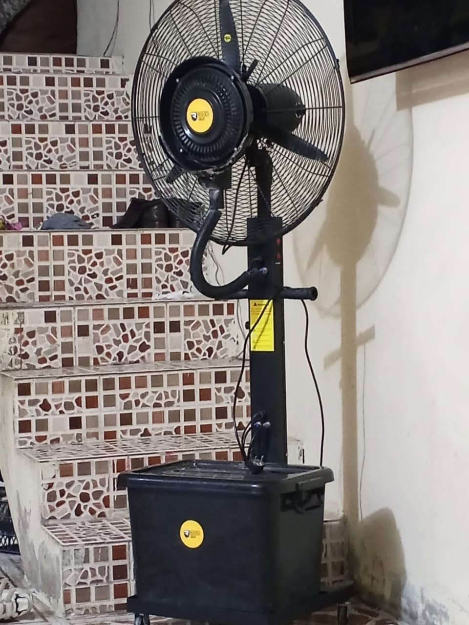 مروحه مع رذاذ ماء ب200 وبيه مجال


**إذا كنت صاحب هذا الإعلان وتريد حذفه لأي سبب، رجاءا أرسل رسالة إلى الدعم الفني**