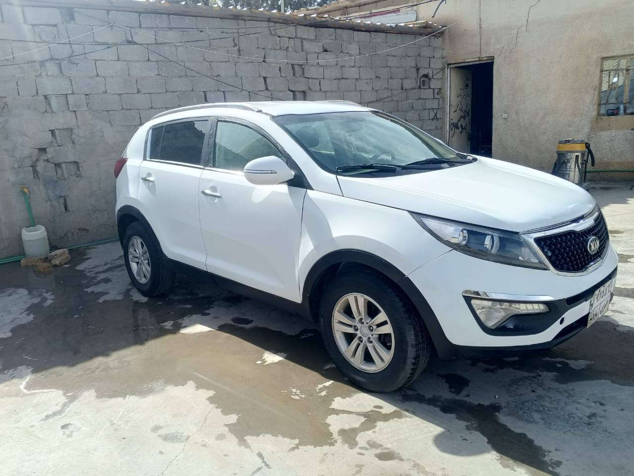 سلام عليكم كيه سبورتج موديل ٢٠١٥ خليجي دوش مصبوقه عام متجايه تجيه كلش خفيفه مكفوله من كص مكان سياره لطيفيه بغداد السعر ١٠٤ مستعجل على بيعته رقم ***********
