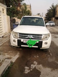 ابيض • ٣٥٠٠ • فور ويل