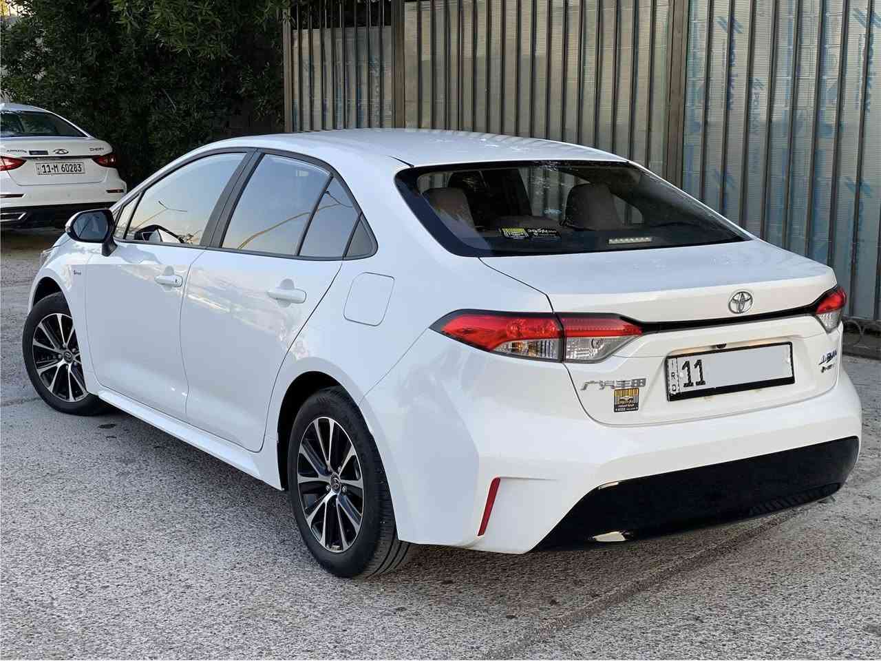 السلام عليكم كورلا 2025 هايبرد ماشيه 8 الاف بعدها زيرو 
فول مواصفات
بصمة ودخول ذكي وسلايد و رادار امامي قيادة ذاتيه وتثبيت مسار و كامرة خلفية دوارةولايت زنون وLEDو دشبول ديجتال وشاشة وكار بلي محرك 1.800 هايبرد HEV 
كفاله عامه من الصبغ والتبديل بيها بارد بسيط جداً 
سعرها 149$ وبيها مجال ان شاءالله الشراي يتصل وبالخدمه مكاني بغداد الكرخ 
رقم بغداد بأسمي 
***********
