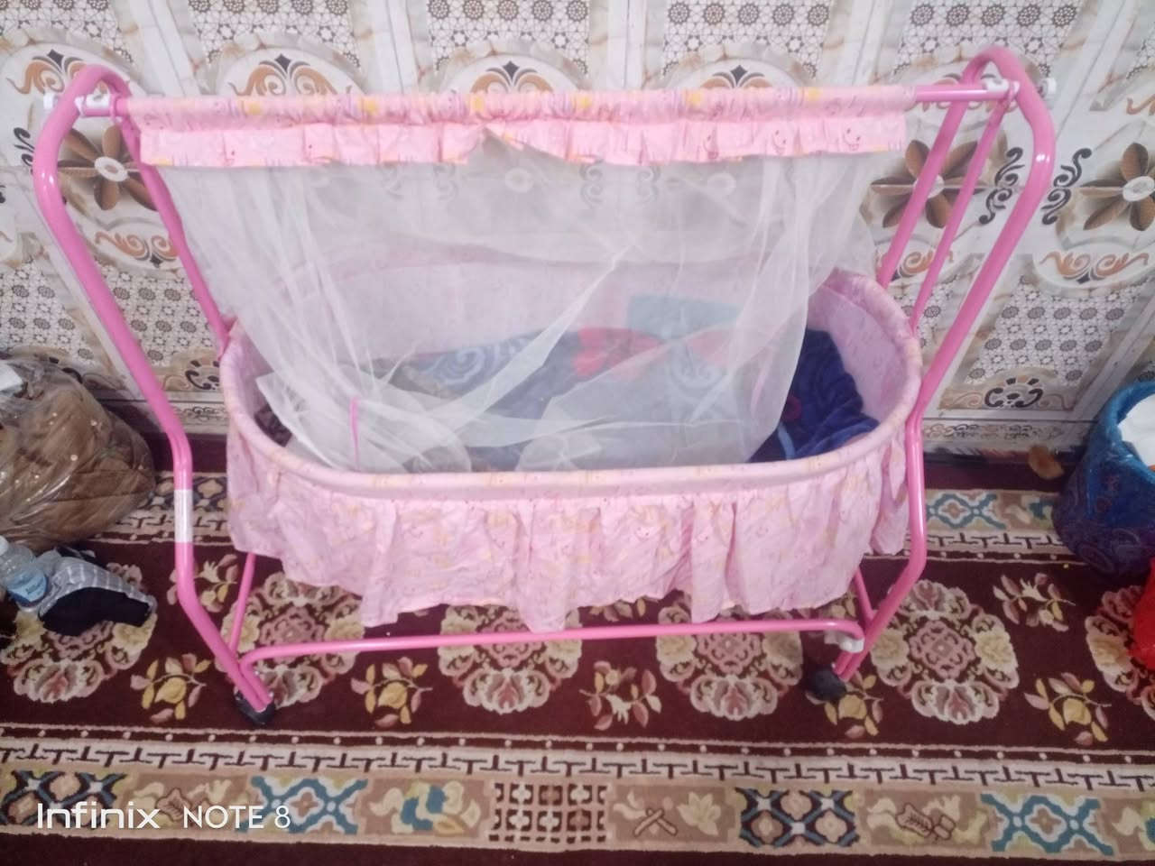 السلام عليكم للبيع كاروك وحجله السعر اثنينات 50 وبهيم مجال بسيط عنوان كربلاء نظره السلام ***********

