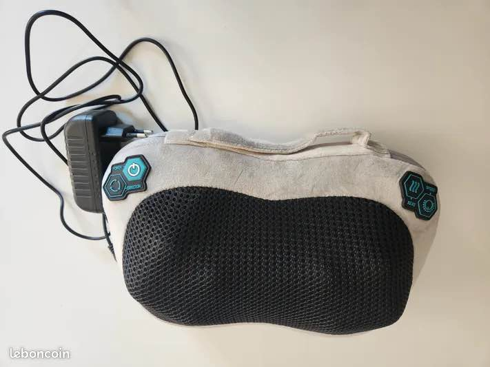 مدلكة ضهر ورقبة تعمل على الكهرباء بيها تحكمات سرعة وحرارة تنشد عالسيارة كذلك
اغراضها كاملة شرط جديدة 
السعر 20 الف فقط
يوجد توصيل جميع المحافضات
شراي تواصل خاص او اتصل
عنواني موصل ايسر
*********** موصل, نينوى
