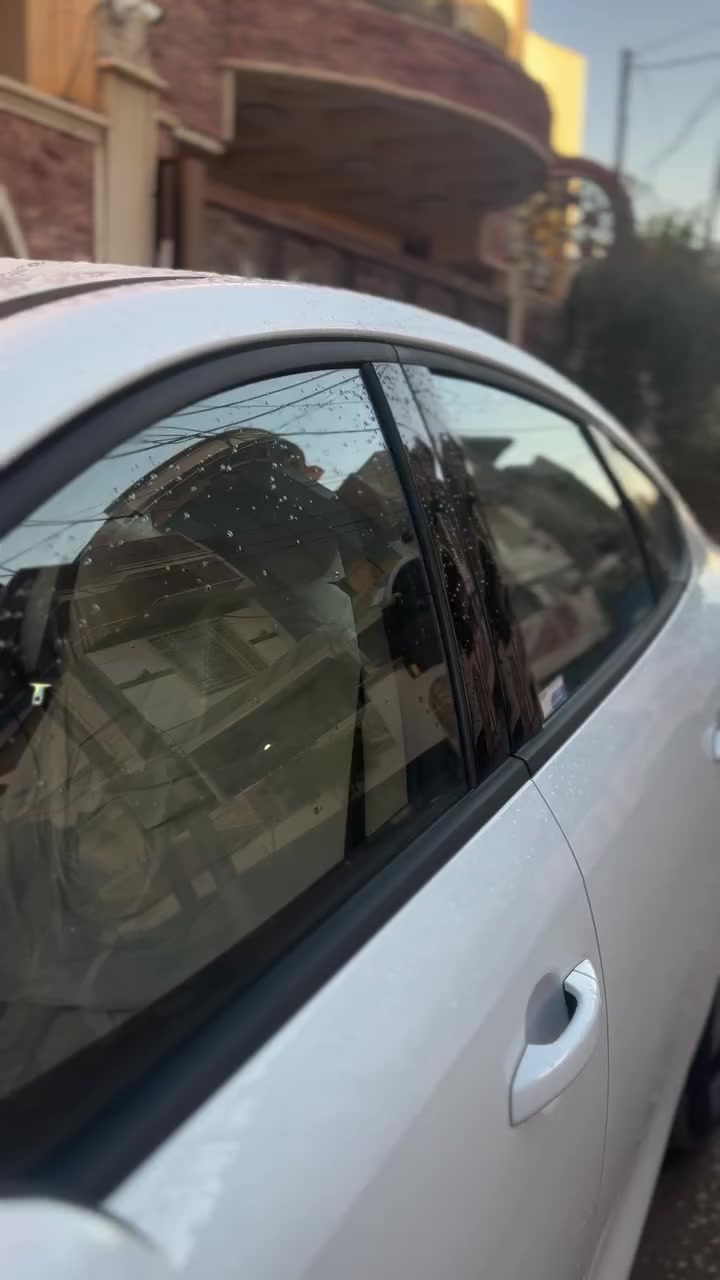 بي واي دي سيل فايف زيرو ماشي 2000 رقم بابل باسمي داخل ابيض فول  مابيهه ولا زلغ سعرهه 130 وبيهه مجال ***********
***********
مكاني بلحله مركز
