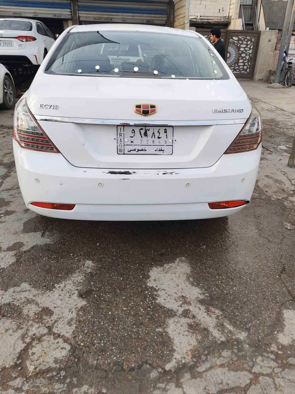 سلام عليكم
جيلي امكراند  EC7 موديل 2012 رقم بغداد الماني باسمي السنوية نافذة 2028 بدون ضربة بيه صبغ هلالات فقط اثر تعمير بدون خياس البدي  المحرك 1800 والكير بلاديات الصدر الامامي والخلفي نظيف التبريد منظومة جديدة كاملة 
المواصفات فتحة سقف وشاشة أندرويد وكامره خلفيه واشاير بالمري والكشنات جلد السيارة ماشية 147 كم والسعر 55 $$  والمكان بغداد شهداء البياع والرقم واتساب ***********   #####
