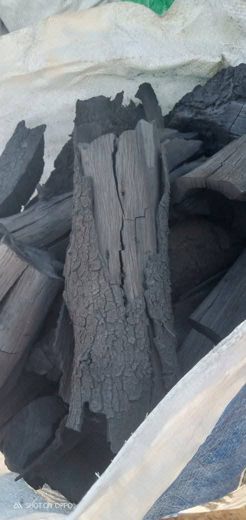 سلام عليكم ورحمة الله و بركاته
يوجد فحم كميات خير من الله
كياس حجم ٢٨×٦٠ 
و حجم ٤٠×٦٠
و حجم ٣٨×٤٨ 
و توجد توصيل جميع محافظات وستفسار علا خاص و واتساب ***********
